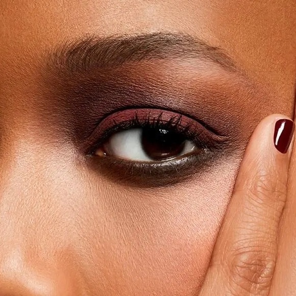 MAC Cosmetics Eyeshadow Palette - Peach, Gold, Plum Tones - Picture 3 of 9